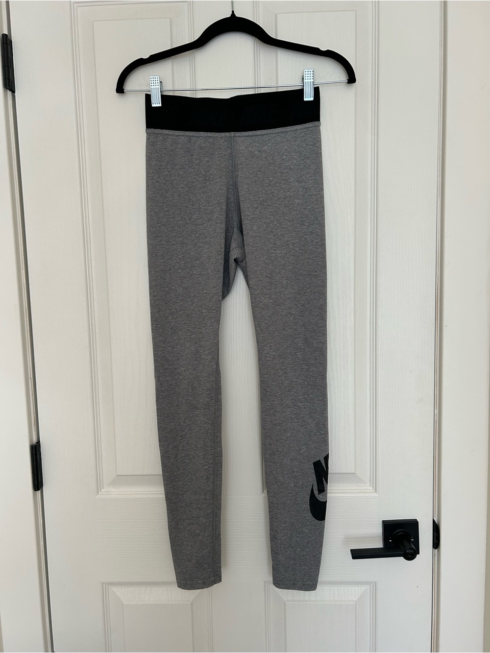Nike Gray Girls' Leggings with Black Waistband and Logo